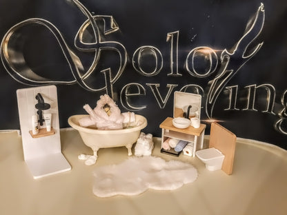 Shadow Monarch (18+)